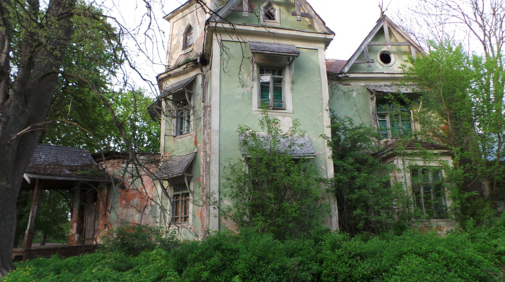 ЗАБРОШЕННЫЙ ОСОБНЯК ГЕНЕРАЛА МИРКОВИЧА СО СЛОЖНОЙ ИСТОРИЕЙ